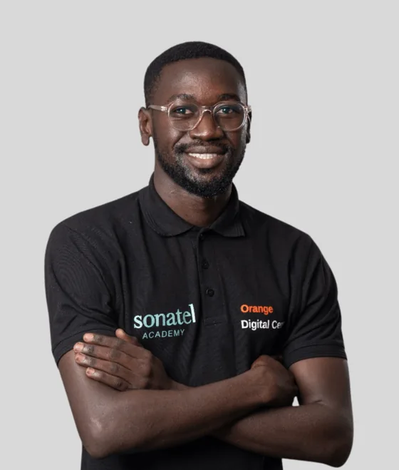 Pape Pathé Ndiaye, Cofondateur · Product designer chez AND VISION