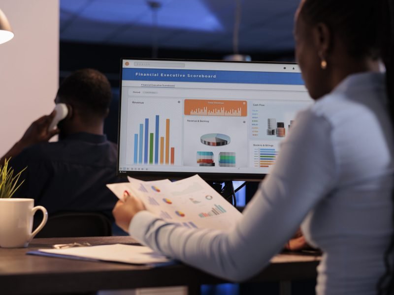 Tableau de bord d’analyse SEO montrant l’évolution du trafic organique